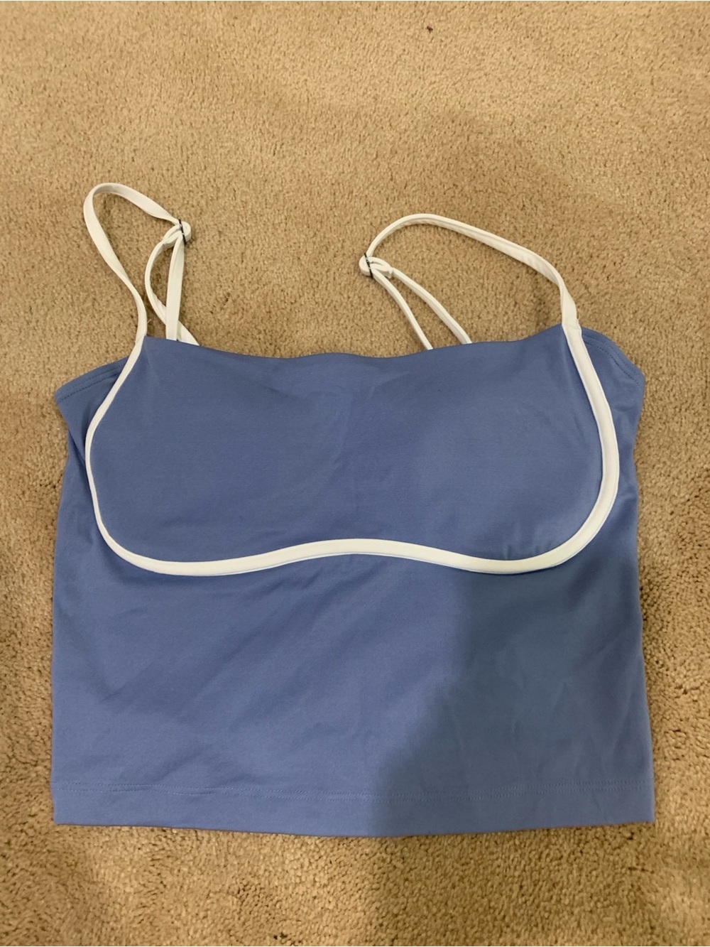 Gilly Hicks athletic top